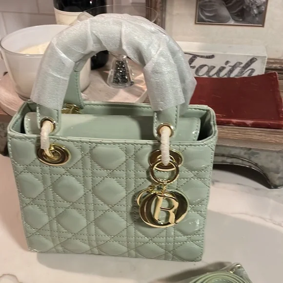 Gorgeous bag, brand new - Picture 4 of 10